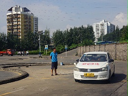 学车考驾照，原来小车驾照还分两种？你们选对了吗？